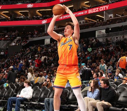 昨日辉煌战,维冈今朝能,否乘胜追击,拼搏体育,(PINBO,SPORT),Pinbo拼搏体育官网,Pinbo拼搏体育在线,Pinbo拼搏体育平台